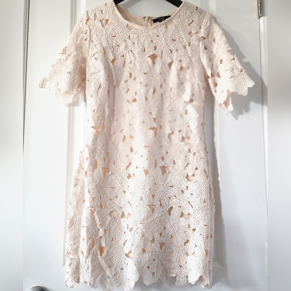 Forever 21 Floral Lace Dress Cream Size M Graduation Bridal Baby Shower